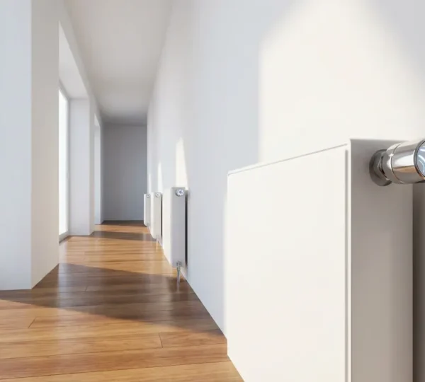 Système de régulation zone par zone du chauffage domestique avec vannes thermostatiques connectées